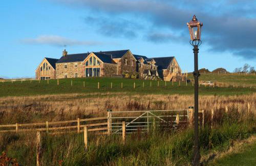 Capercaillie Cottage - Luxury converted steading - Photo 2
