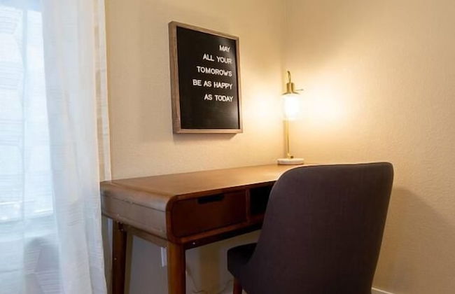 Mid Mod Manor A Sophisticated Townhouse Golden Triangle - Foto 17