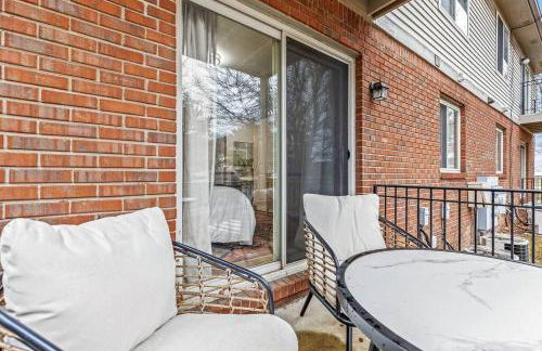 Cozy 2BR Condo in Great Location - King Bed - Foto 21