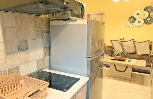 Chic and Elegant Flat Near Beach in Montenegro - Photo 15