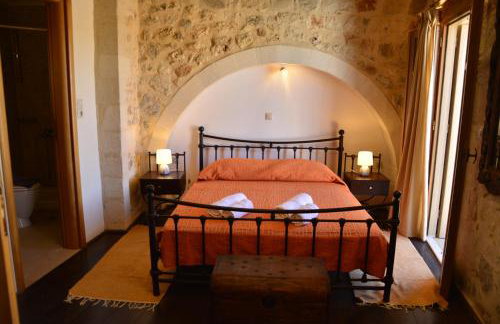 Roukouneli Traditional Stone House - Terrace & BBQ - Foto 17