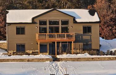 Sunset Serenity 5 Bedroom, Private Lake, Hot Tub - Foto 16