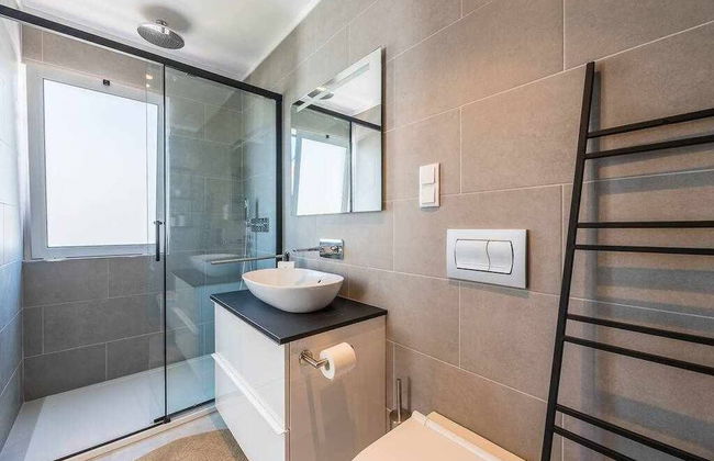 Central Town 2-bedroom Luxury Apartment Albufeira - Foto 6