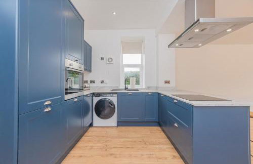 5 Bed cottage with Hot tub - Photo 16