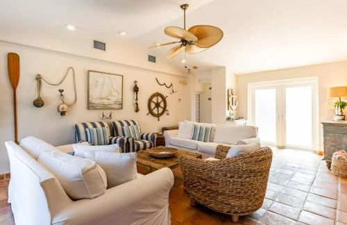 Salty Dog direct oceanfront luxurious retreat! - Foto 77