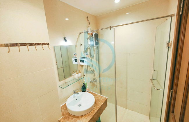 Luxury Apartment Sky Center - Photo 27