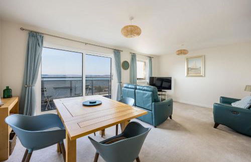 Island's Edge- Moments from Hamworthy Beach and Park - Photo 5