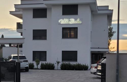 Villa Baden - Foto 1