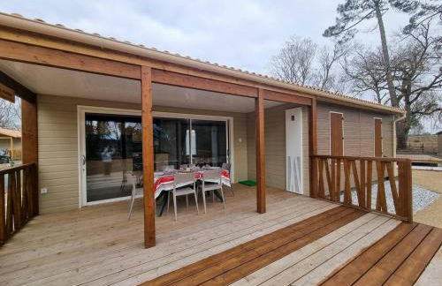 Chalet 19 Cosy bord de Lac, dans domaine avec piscine couverte accueil 4 voyageurs LOUMAELOU - Foto 16