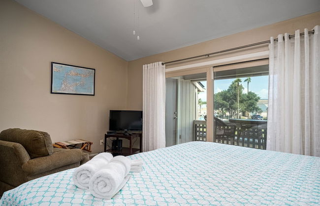 Bay House Condos - Foto 3