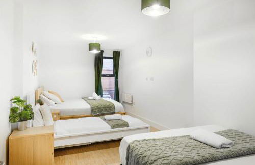 Spacious 5-Bed Apartment for Groups · Free Parking - Foto 43