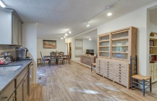 Spacious Home 10 Miles to Wintergreen Resort! - Foto 10