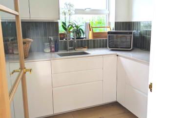 Sea View Villa with Huge Garden & Table Tennis - Foto 45