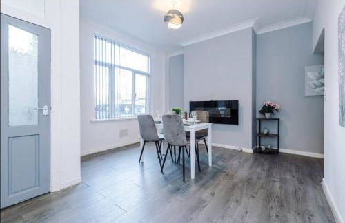 Modern & Cozy 3BR House - Sleeps 8 - Foto 13