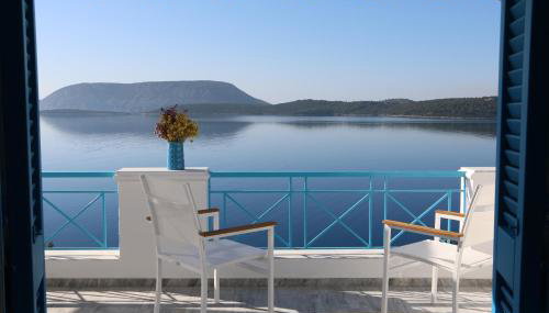 Grand Bleu Apartments & Villas - Photo 2