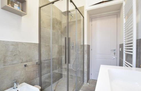 Beautiful Apartment In Piano Di Mommio - Foto 19