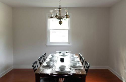 Relaxing 5-Bedroom Villa with Outdoor Oasis - Foto 48