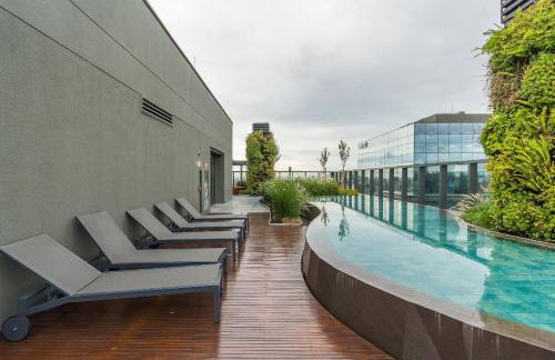 Carlos Gomes Square - Shopping Bordaza - Apartamento alto padrão com rooftop, piscina e academia - Foto 4