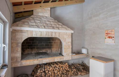 Holiday Home Villa Mile mit beheiztem Pool- Grill und Terrasse by Interhome - Foto 22