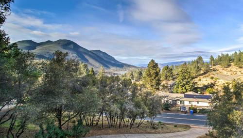 Lake View Home with Grill Hike, Boat, Relax! - Foto 2