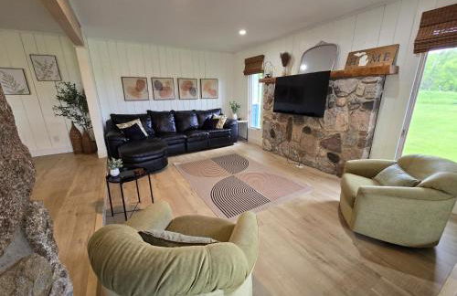 Minutes from it All - Foto 17