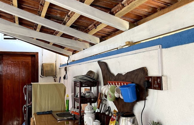 100 Steps To Beach Surf Home - Photo 5