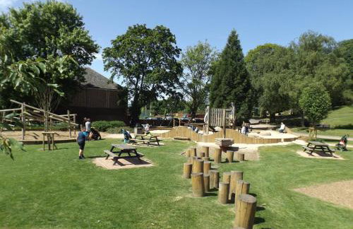 Avonvale Holiday Lodges, your home from home on the edge of THE COTSWOLDS - Photo 33