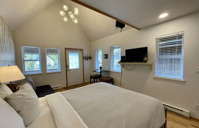 West Coast Cabin - Photo 7