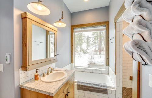 Chelan Mountain Retreat Chalet with Fire Pit! - Foto 9