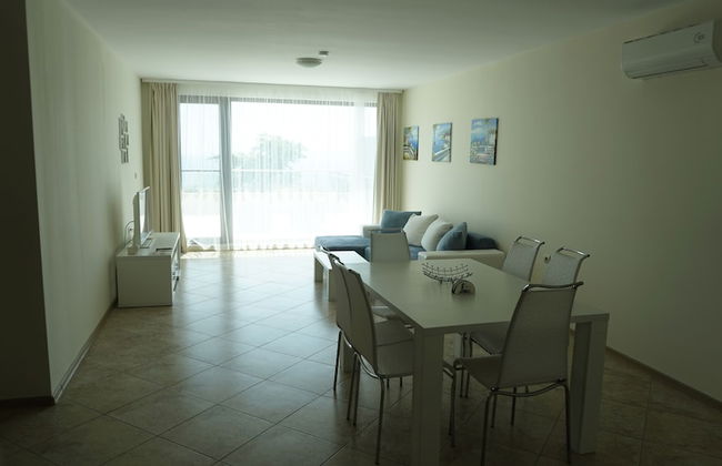 Calithea Complex - Photo 34