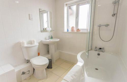 Bright 2 Bed Apartments in Marston Oxford, Free Parking, OX3 Near John Radcliffe Hospitals & University Parks - Foto 18