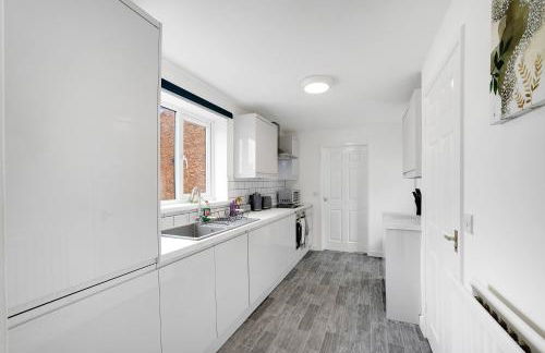 NEW! 3 Bedroom Home in Sunderland by Stay With Us, Perfect for Families & Contractors, FREE WiFi!! - Foto 15