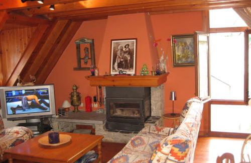 Casa de piedra con encanto en el bonito pueblo de Bagergue - Foto 7