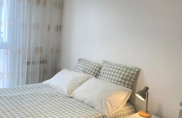 T3 super cosy, parking sécurisé gratuit , grande terrasse balcon , ascenseur - Photo 1