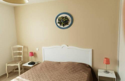 MAISON avec 1 CHAMBRE dans QUARTIER RESIDENTIEL VERDOYANT CALME - Foto 5