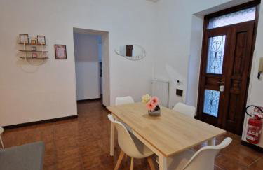 Charming Home with Private Patio near Swiss Border and Transport - Daisy, Loggiadeifiori - Photo 21
