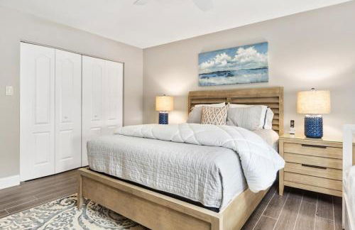 Balcony View, Updated Interior, Close to the Beach! - Foto 34