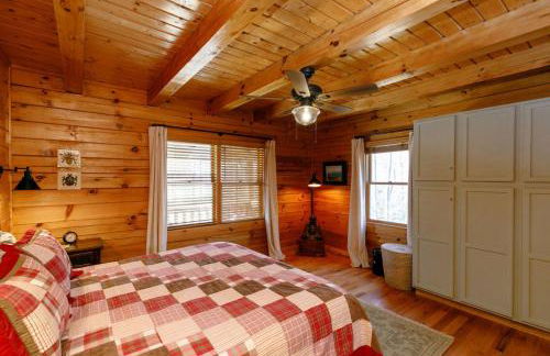 Unique Mountain Cabin Retreat with Hot Tub and View - Foto 19