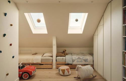 Elegant 4-Bed Townhouse Private Garden Parking - Foto 7