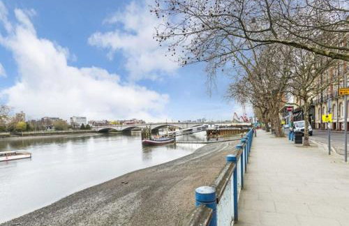 New! Spacious & Quiet 3 Bedroom House - Putney - Foto 22