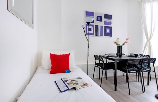 Asl1 - The Armadale Road Residence I - Photo 10