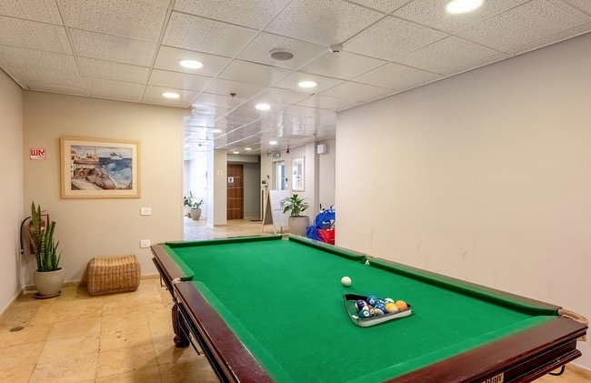 MAMAD - Deluxe 2BD Jaffa Dreams W Pool & Parking - Foto 31