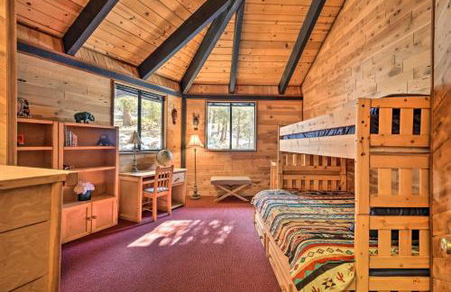 Cozy Grand Woodland Cabin with Mountain Views - Foto 38