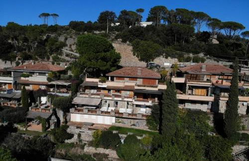 Elegant home with spectacular view - Foto 32