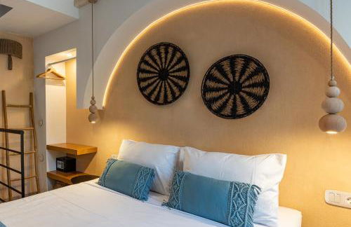 Mosaic Luxury Home - Photo 34