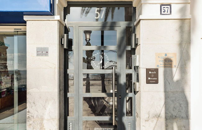 Sitges Group Beach Dreams - Photo 74