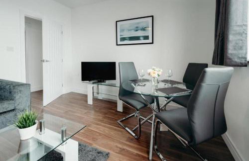 Modern 2 bed 1st Floor Apartment by Jesswood Properties Parking Wi-fi - Foto 11