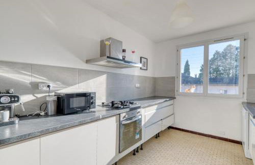 Le Repaire des Travailleurs - Balcon Privé - Jonage - Foto 5