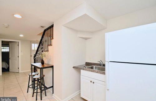 Elegant 5BR home near Capitol Hill! Free Parking! - Foto 36