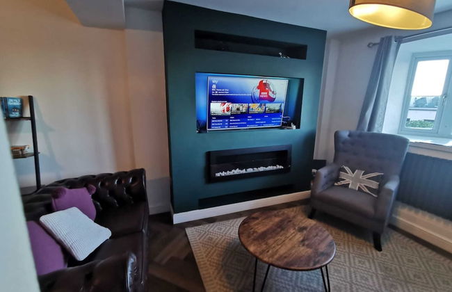 Holiday Home Near Mumbles Pier - Photo 1